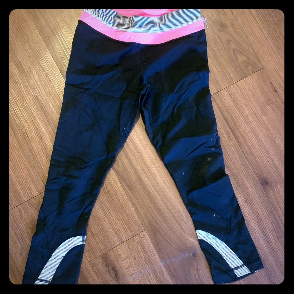Lulu Lemon Capri length size 4. No pilling - EUC